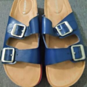 Madden Girl Sandal Slip on. SZ 8M